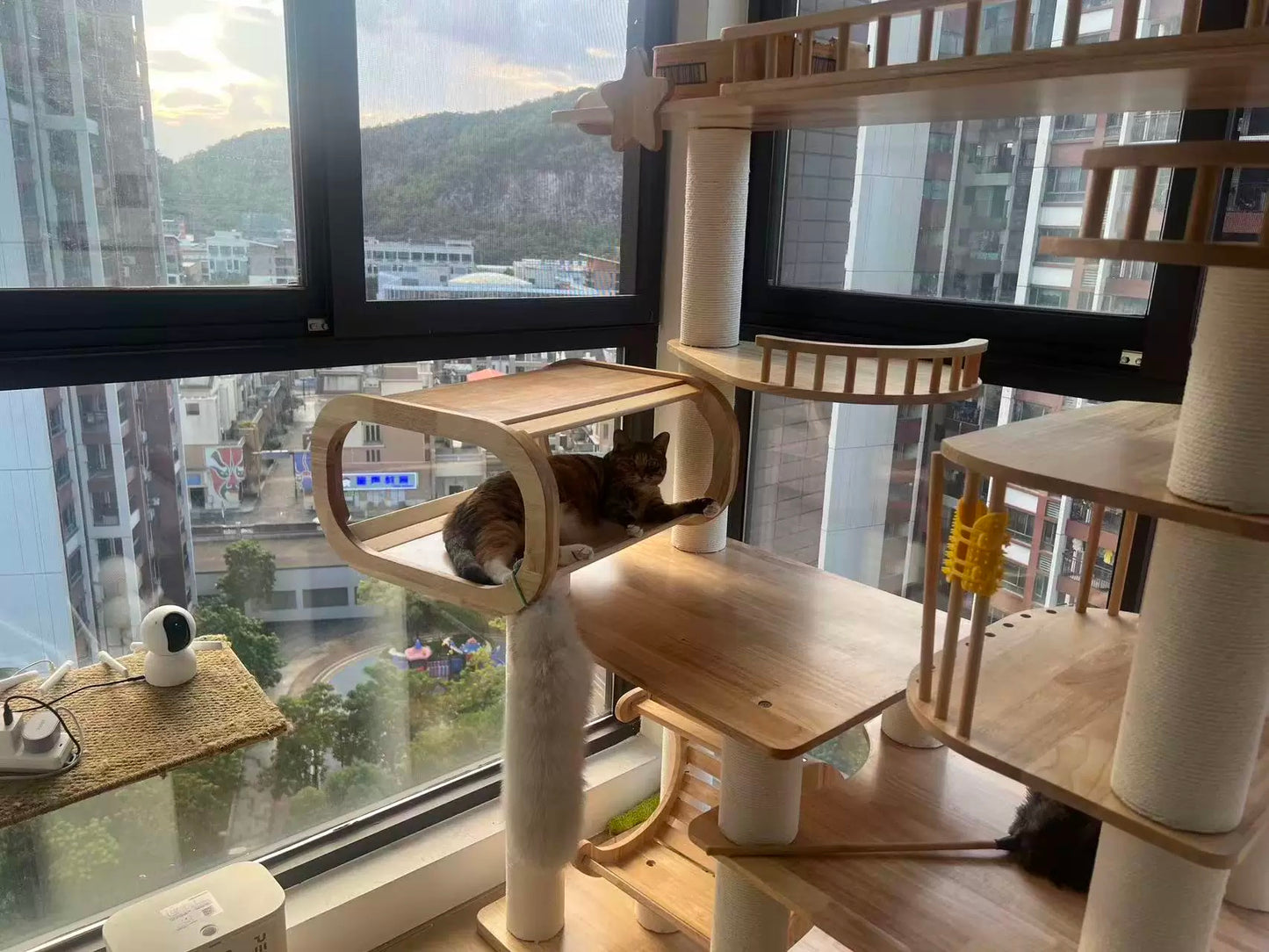 custom made：cat tree rubber wood +paint（ 1.75*1.8*0.6m）